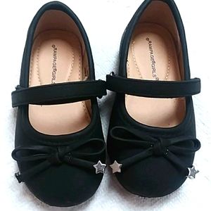 6T Black bow dress shoes